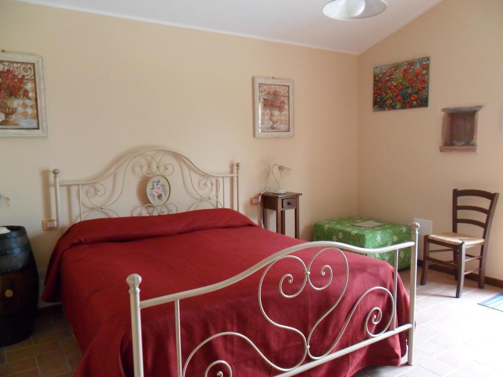 Agriturismo Il Torrione Certaldo Δωμάτιο φωτογραφία