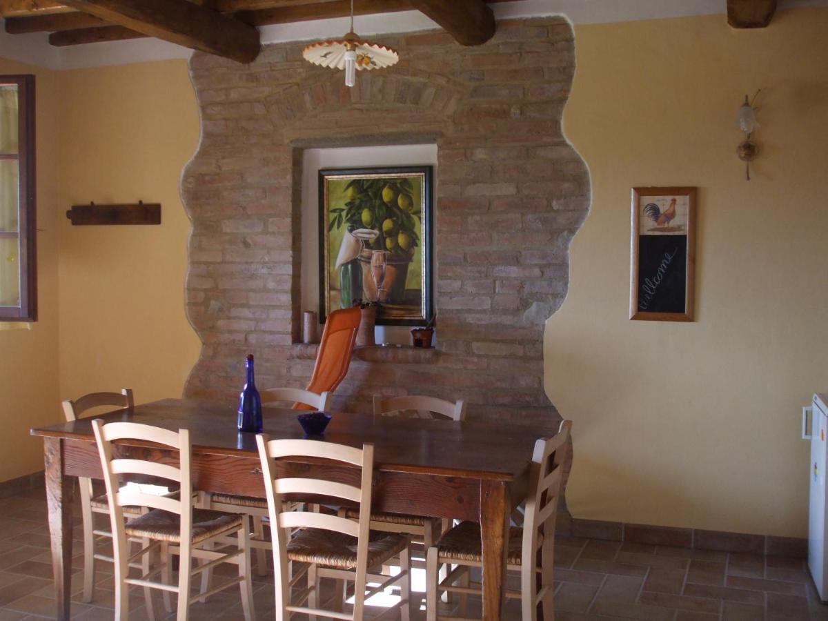 Agriturismo Il Torrione Certaldo Δωμάτιο φωτογραφία