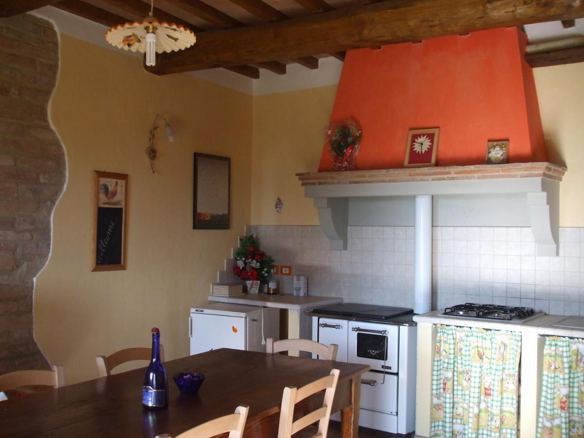 Agriturismo Il Torrione Certaldo Δωμάτιο φωτογραφία
